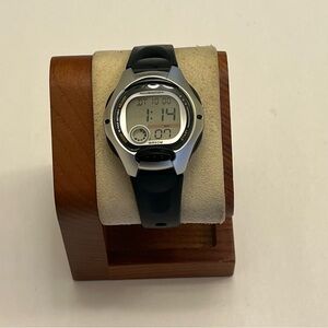 CASIO Unisex Wrist Watch LW-200-1AVDF